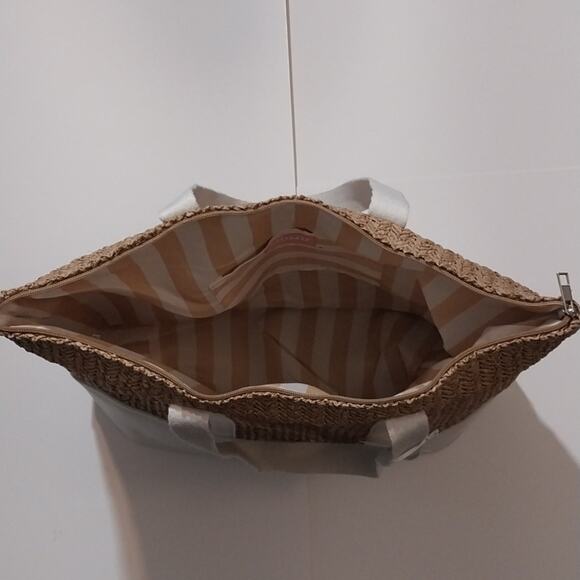 Show Me Your MuMu SunSeeke Large Tote - Picture 6 of 7